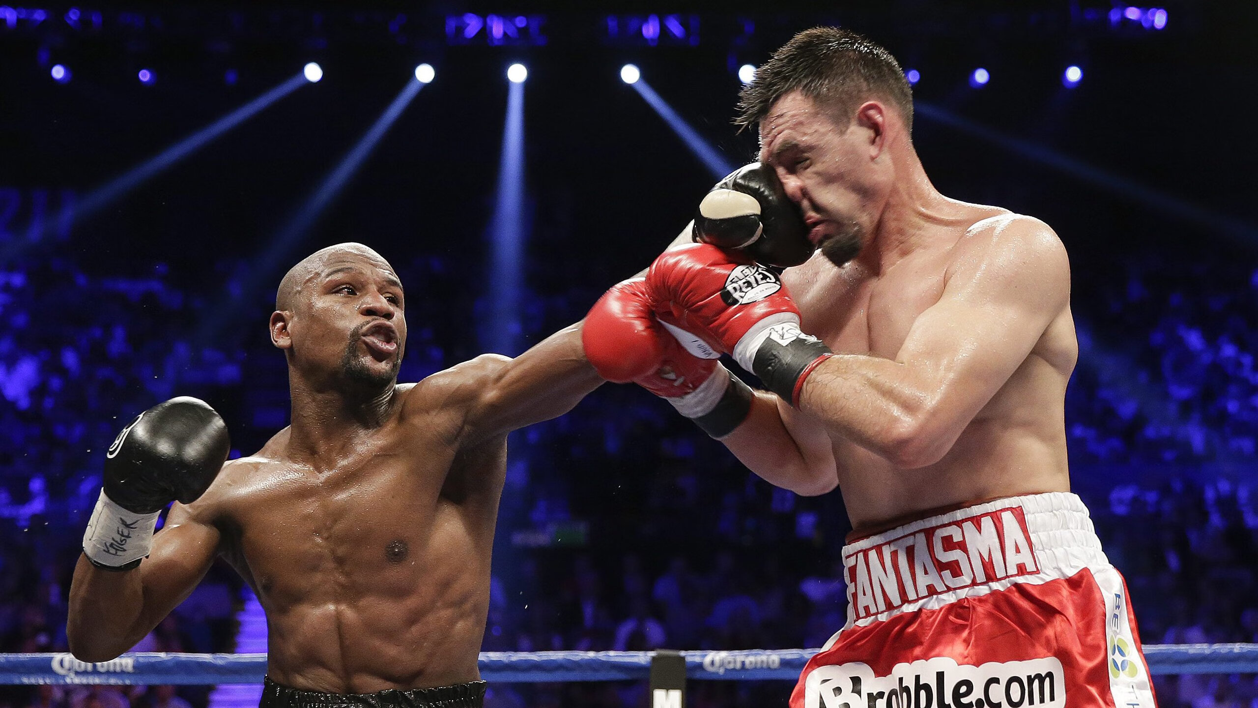 健身达人每日训练曝光